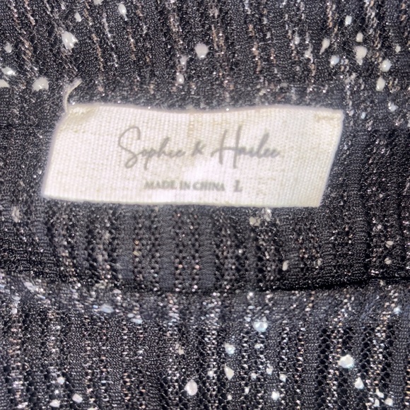 black - Picture 2 of 2